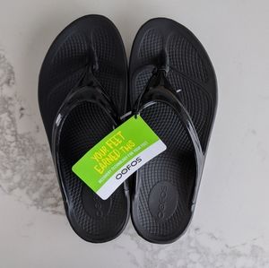 OOlala OOFOS sandals